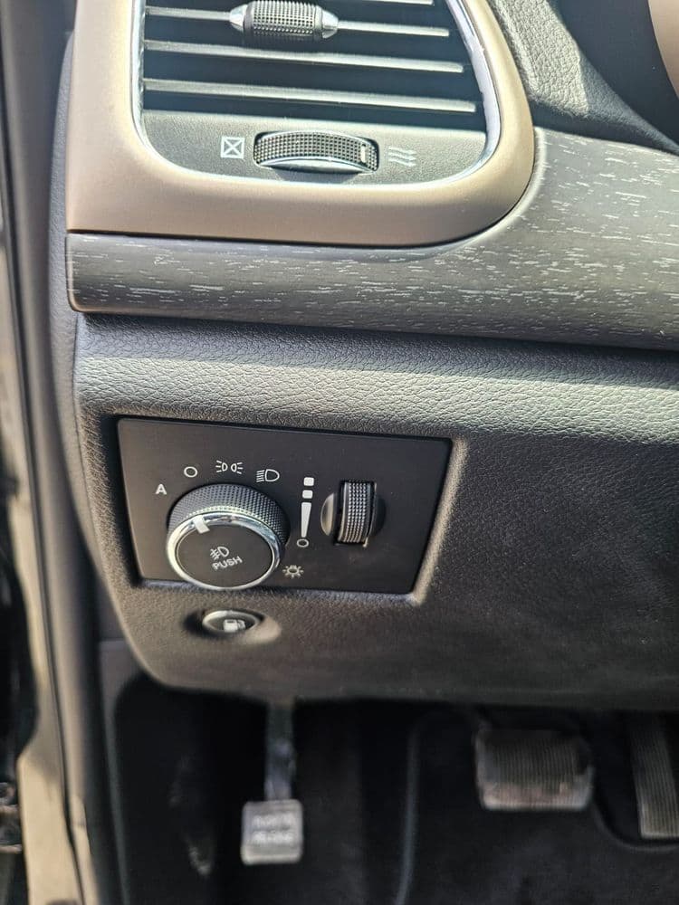 مستعملة جيب جراند شيروكي 3.6L Laredo 2017