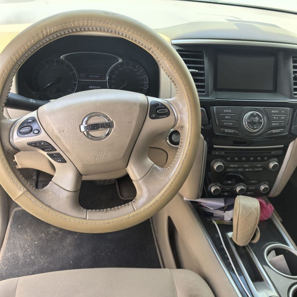 Used Nissan Pathfinder 3.5L SL 4WD 2014