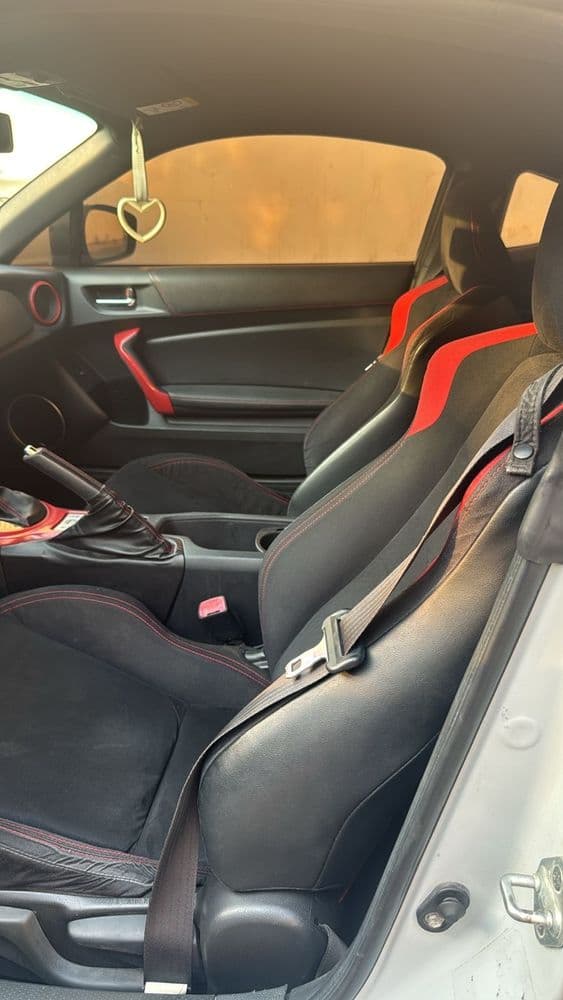 مستعملة تويوتا 86 2 Door 2.0L Automatic 2015