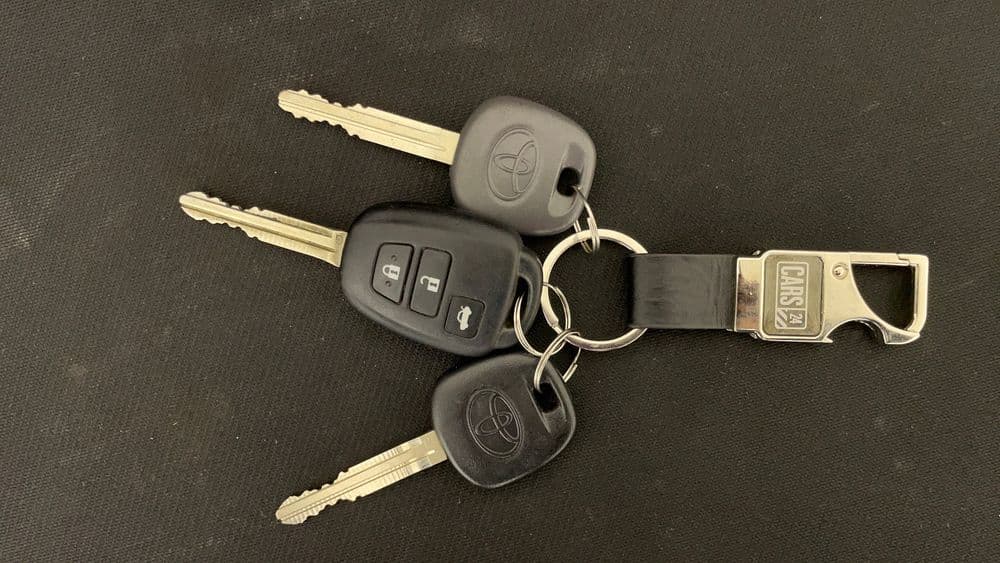 Used Toyota Yaris 2021