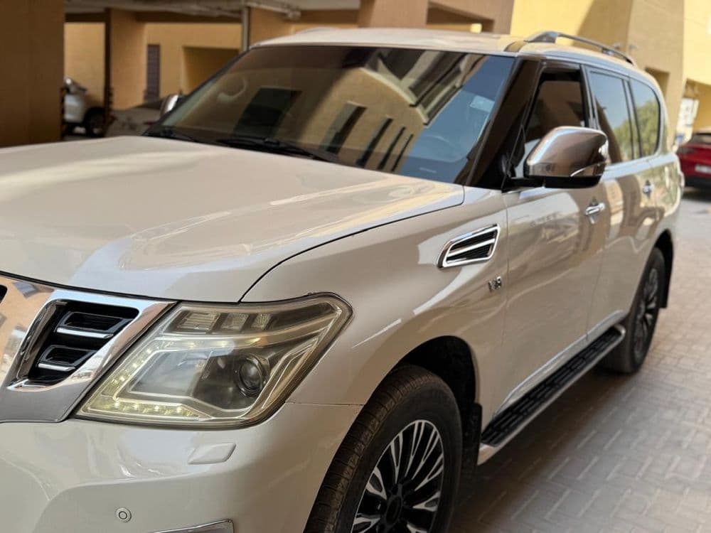 Used Nissan Patrol 4.0L SE Platinum 2017