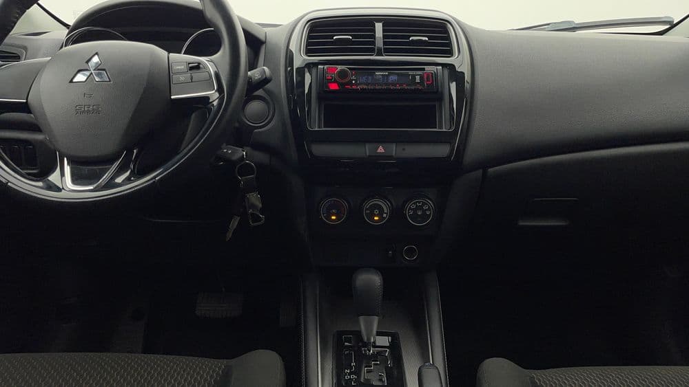 ميتسوبيشي آي إس إكس 2022 مستعملة