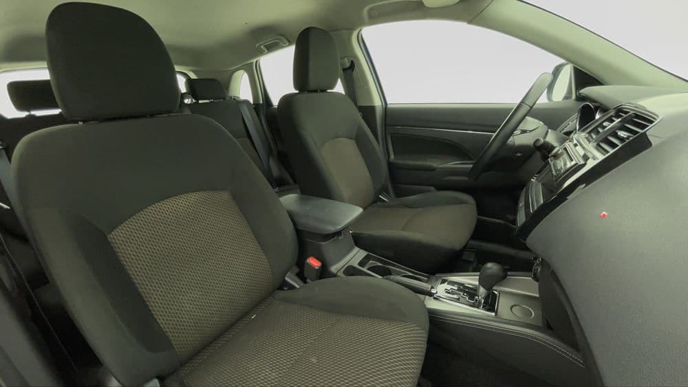 ميتسوبيشي آي إس إكس 2022 مستعملة