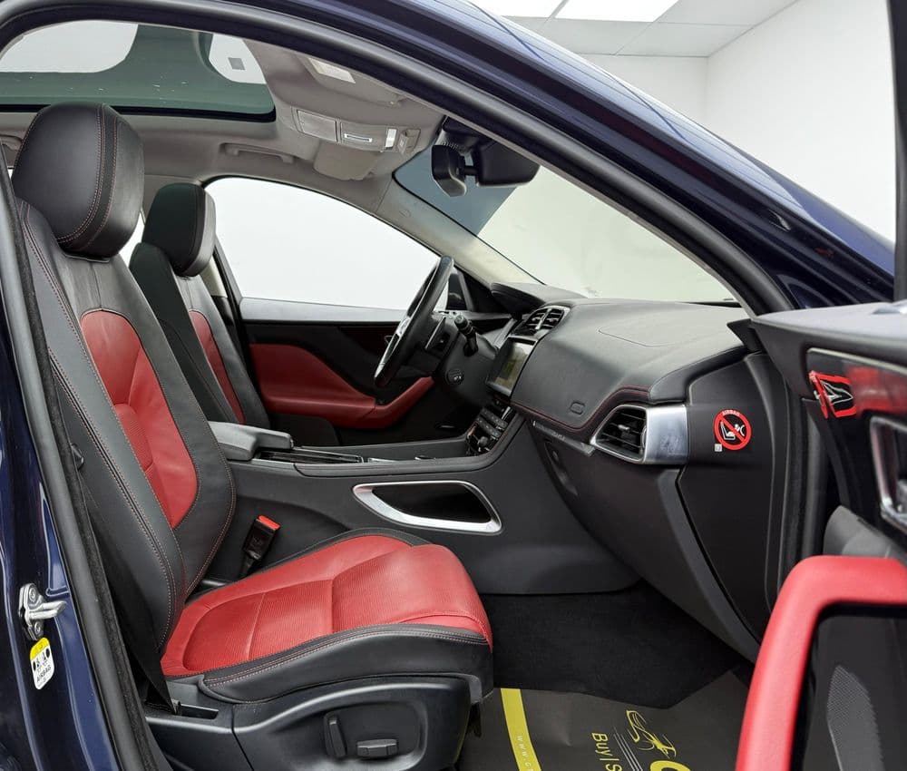 Used Jaguar F-Pace 2.0T R-Sport 300 PS 2018