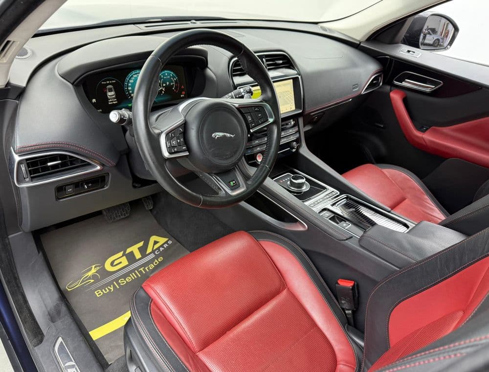 Used Jaguar F-Pace 2.0T R-Sport 300 PS 2018