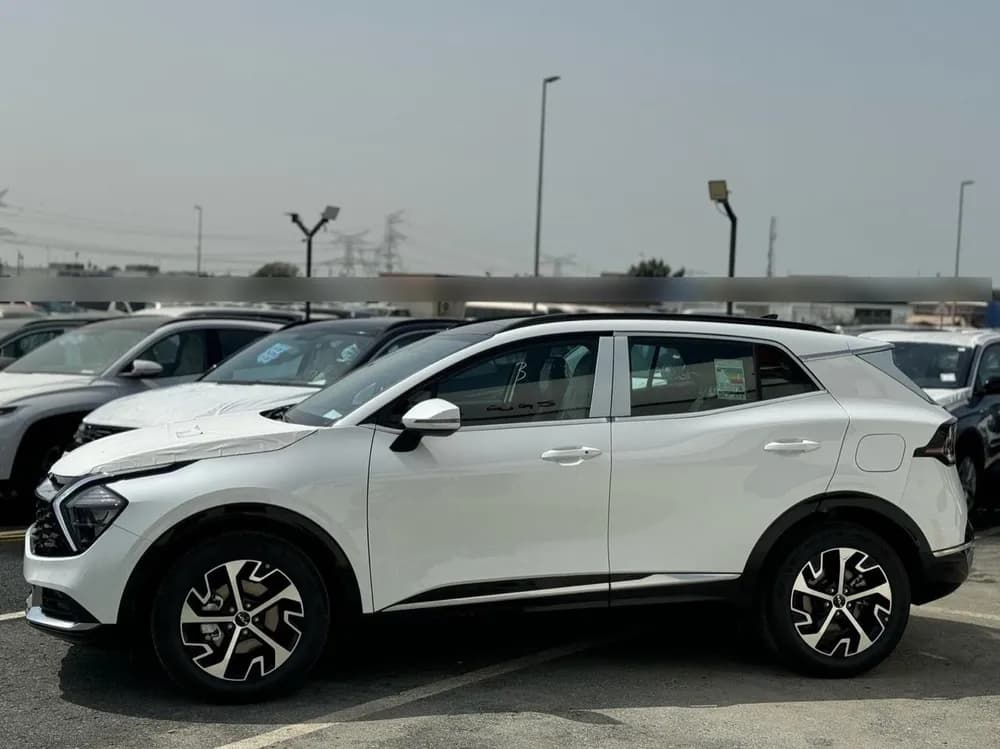 New Kia Sportage 1.6L Base (FWD) 2025 New Kia Sportage 1.6L Base (FWD) 2025 used_cars.forSale