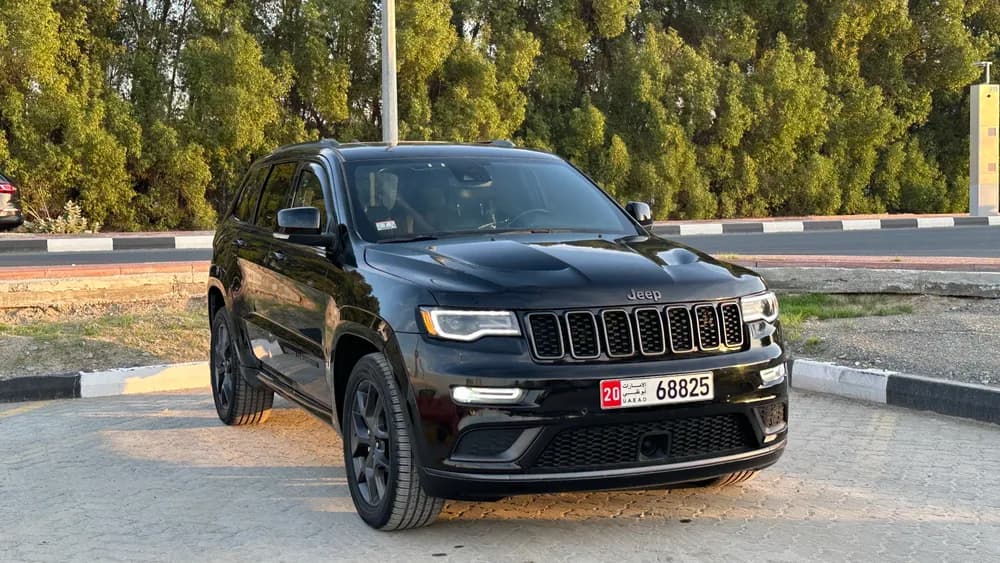 مستعملة جيب جراند شيروكي لمتيد 3.6L بلس 2019
