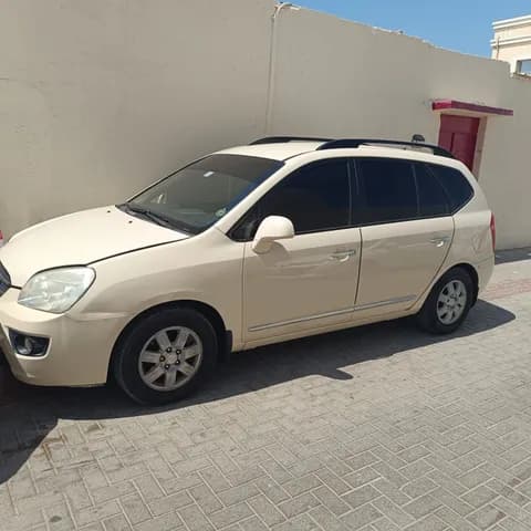 كيا كارنز 2.0 LX 2009 مستعملة كيا كارنز 2.0 LX 2009 مستعملة used_cars.forSale