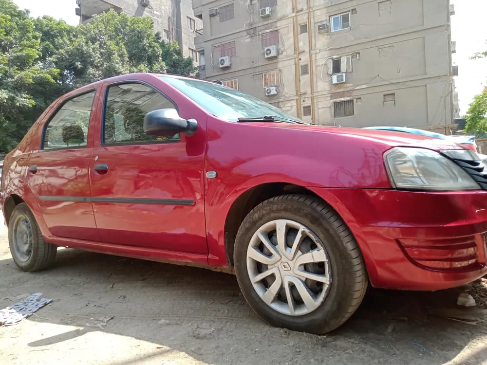 Used Renault Logan 4 Door 1.6L Manual 2014