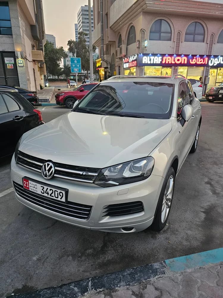 Used Volkswagen Touareg 3.6L R-Line 2012