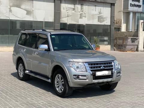Used Mitsubishi Pajero 3.5L GLS 5 Door 2020 Used Mitsubishi Pajero 3.5L GLS 5 Door 2020 used_cars.forSale