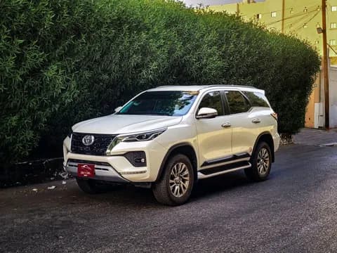 تويوتا فورتشنر 4.0L VX1 (4X4) 2024 مستعملة تويوتا فورتشنر 4.0L VX1 (4X4) 2024 مستعملة used_cars.forSale