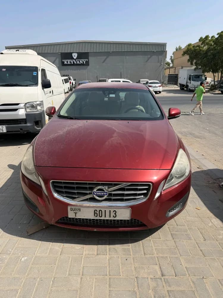 فولفو أس60 T4 2013 مستعملة