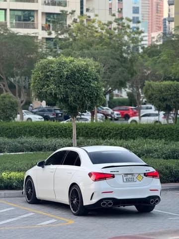 مرسيدس بنز اي-كلاس سيدان 220-4matic 2019 مستعملة مرسيدس بنز اي-كلاس سيدان 220-4matic 2019 مستعملة للبيع