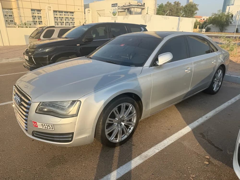 أودي أي8 أل 3.0L (290 HP) 2013 مستعملة