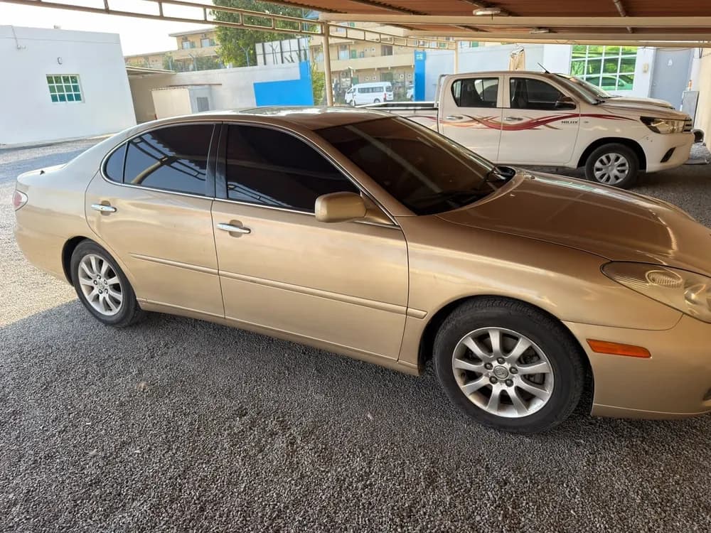 لكزس إي إس 350 Platinum 2002 مستعملة