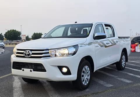 New Toyota Hilux 2.7 Double Cab 4x2 2026 New Toyota Hilux 2.7 Double Cab 4x2 2026 for sale