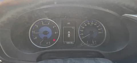 تويوتا هايلكس 2.7 Double Cab 4x4 2019 مستعملة تويوتا هايلكس 2.7 Double Cab 4x4 2019 مستعملة للبيع