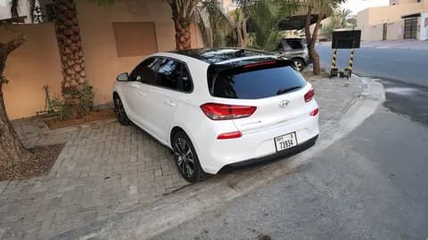 هيونداي إلانترا 2.0L Top 2018 مستعملة هيونداي إلانترا 2.0L Top 2018 مستعملة للبيع