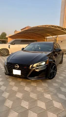 Used Nissan Altima 3.5SR 2023 Used Nissan Altima 3.5SR 2023 for sale
