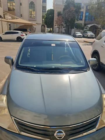نيسان تييدا Sedan 2011 مستعملة نيسان تييدا Sedan 2011 مستعملة للبيع