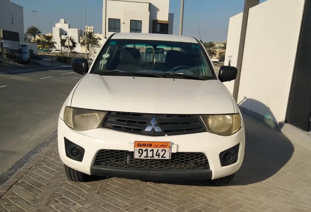 Used Mitsubishi L200 2.4L Double Cab GL (2WD) 2012