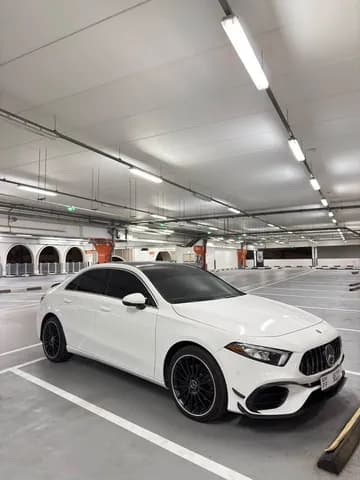 مرسيدس بنز اي-كلاس سيدان 220-4matic 2019 مستعملة مرسيدس بنز اي-كلاس سيدان 220-4matic 2019 مستعملة للبيع