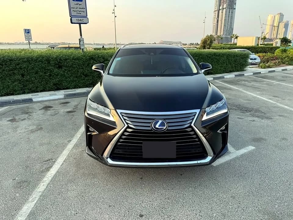 لكزس آر اكس 450h F-Sport 2017 مستعملة