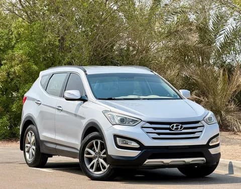 Used Hyundai Santa Fe 2.4L FWD 2014 Used Hyundai Santa Fe 2.4L FWD 2014 used_cars.forSale