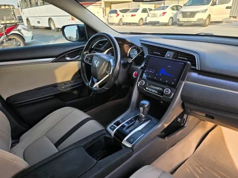 هوندا سيفيك 1.6L EXi 2017 مستعملة هوندا سيفيك 1.6L EXi 2017 مستعملة used_cars.forSale