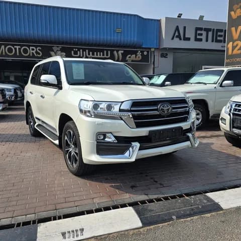 Used Toyota Land Cruiser 5.7 VXR 2021 Used Toyota Land Cruiser 5.7 VXR 2021 used_cars.forSale
