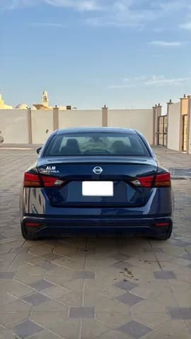 نيسان التيما 2.5 SV 2022 مستعملة نيسان التيما 2.5 SV 2022 مستعملة للبيع