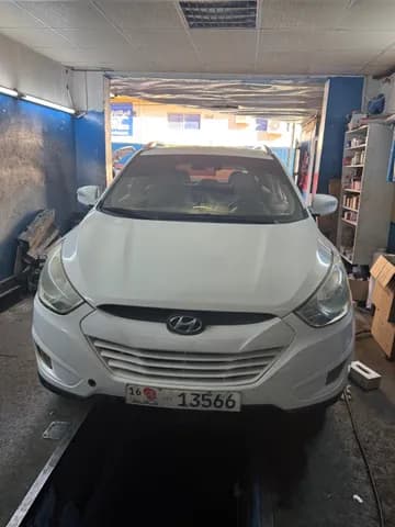 هيونداي توسان 2.0L FWD 2013 مستعملة