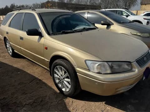 Used Toyota Camry 2000