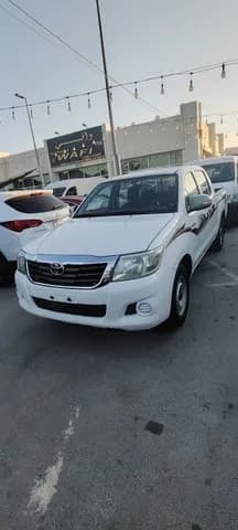 Used Toyota Hilux 2.7 Double Cab 4x2 M/T Top 2015 Used Toyota Hilux 2.7 Double Cab 4x2 M/T Top 2015 used_cars.forSale