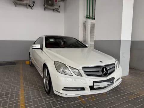 Used Mercedes-Benz E-Class E 200 CGI 2013