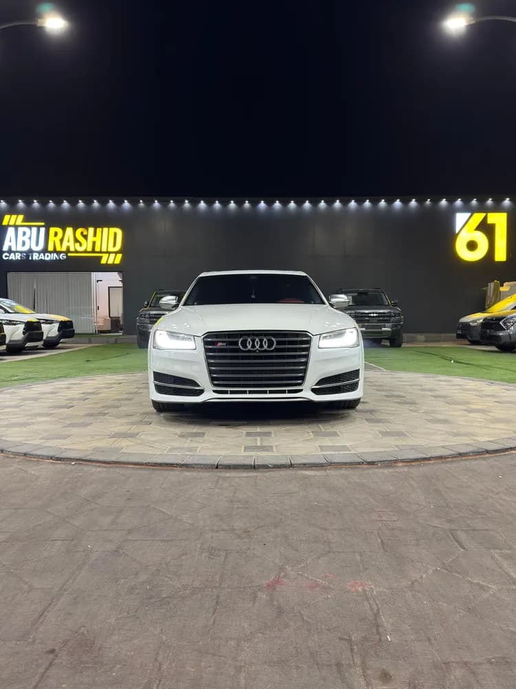 Used Audi S8 4.0L (520 HP) 2015 Used Audi S8 4.0L (520 HP) 2015 used_cars.forSale