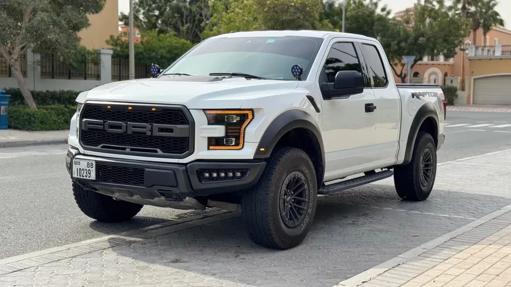 مستعملة فورد اف-150 رابتور 3.5L EcoBoost Super Cab Mid Range 2019