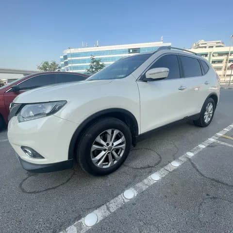 نيسان إكس تريل 2.5 SV 4WD (7-Seater) 2017 مستعملة