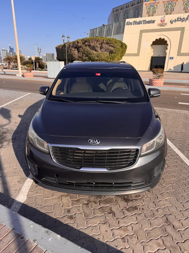 Used Kia Carnival 2016