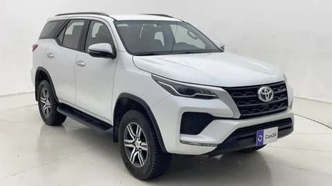 Used Toyota Fortuner 2024