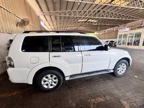 Used Mitsubishi Pajero 3.5L 5 Door Full 2010