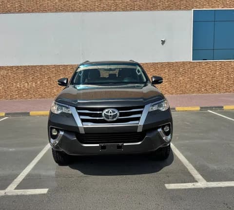 Used Toyota Fortuner 4.0L GXR 2017 Used Toyota Fortuner 4.0L GXR 2017 used_cars.forSale