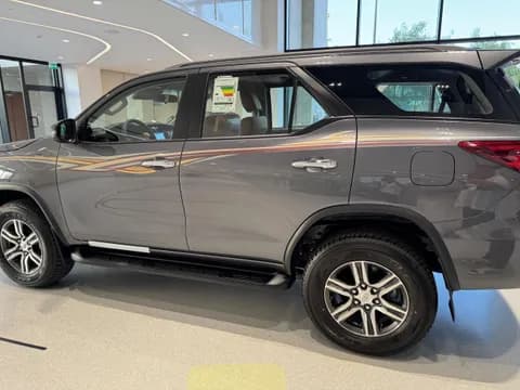 Used Toyota Fortuner 2.7L 2025 Used Toyota Fortuner 2.7L 2025 used_cars.forSale