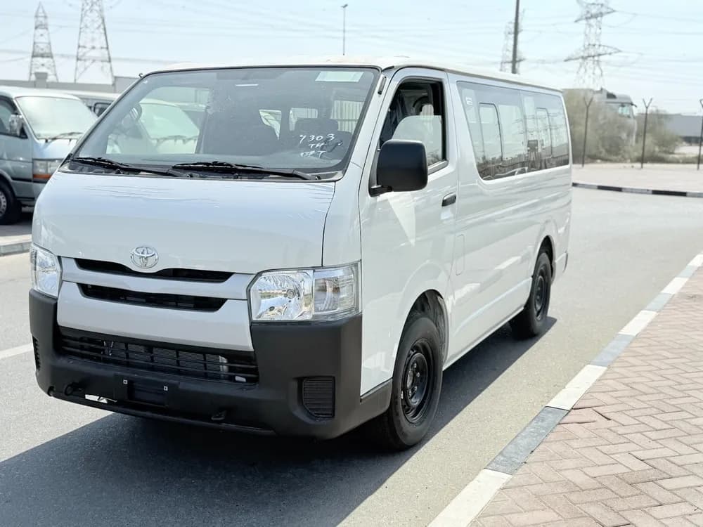 New Toyota Hiace 2.7L Commuter GLX High Roof LWB 2026 New Toyota Hiace 2.7L Commuter GLX High Roof LWB 2026