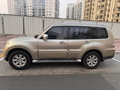 ميتسوبيشي باجيرو 3.5L 5 Door 2009 مستعملة