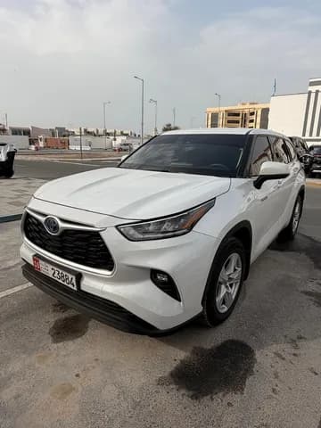 تويوتا هايلاندر 2-5l-hybrid-gxr-awd 2022 مستعملة