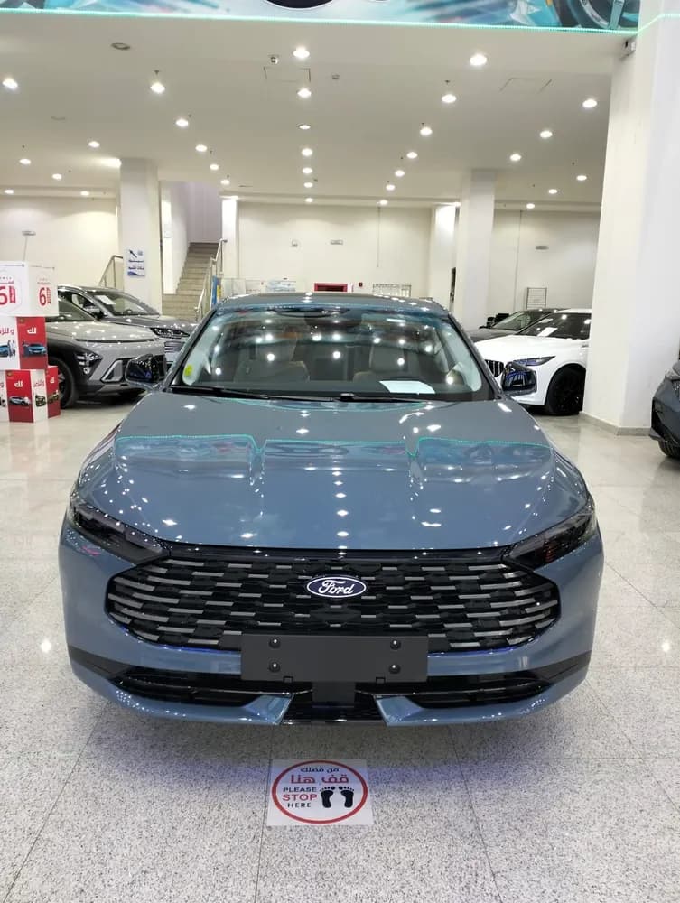 New Ford Taurus 2.0L EcoBoost Ambient 2026