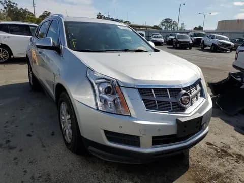 كاديلاك أس آر اكس 3.6L (5 Seater) 2012 مستعملة