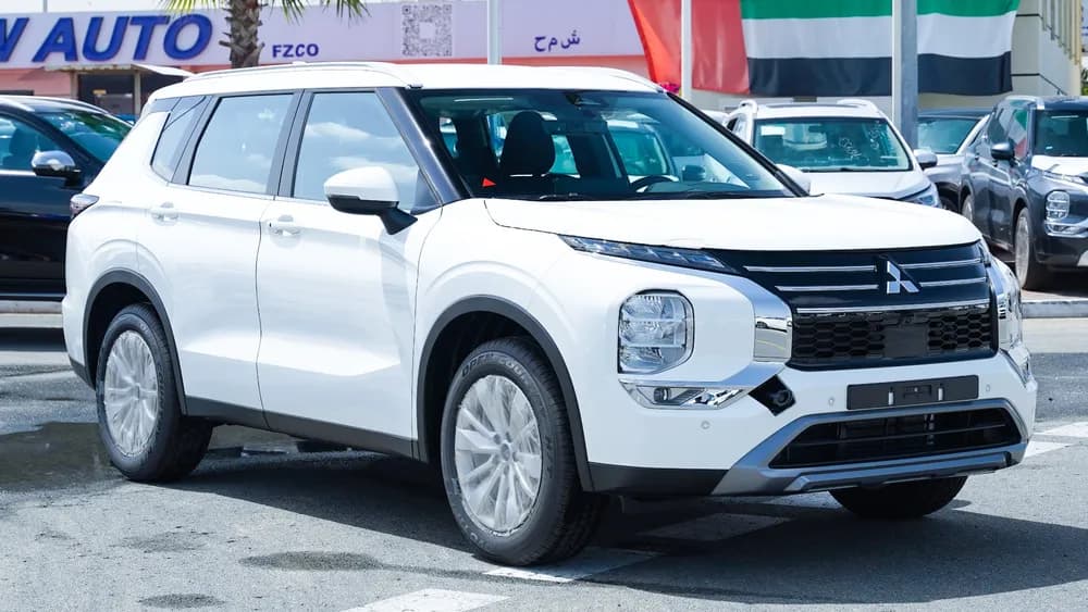New Mitsubishi Outlander 2.5L GLX Mid Line 2026 for Sale New Mitsubishi Outlander 2.5L GLX Mid Line 2026 for Sale used_cars.forSale
